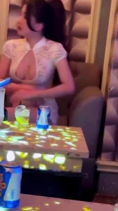 美女体育老师